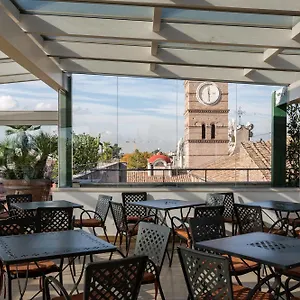 vizitați hotelul