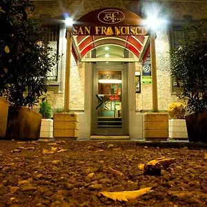 vizitați hotelul
